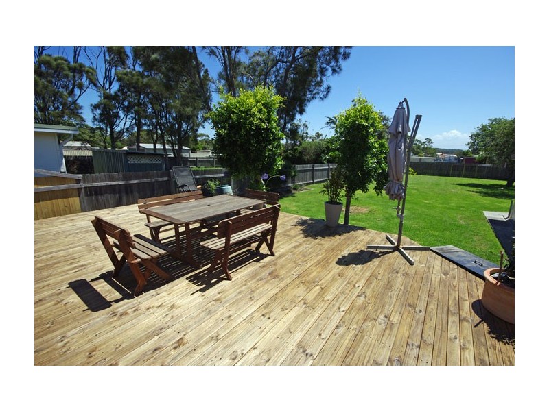 103 Prince Edward Avenue, Culburra Beach NSW 2540