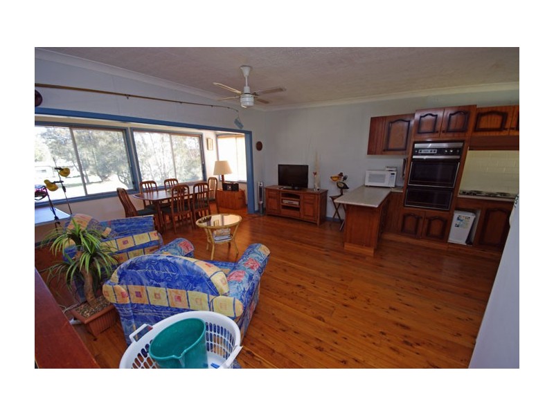 18 Prince Edward Avenue, Culburra Beach NSW 2540