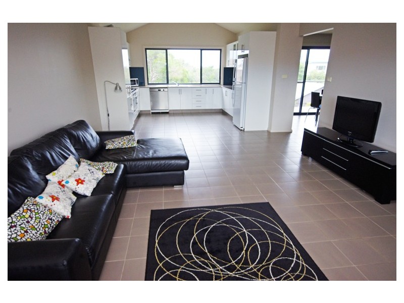 43 Lennox Road, Callala Beach NSW 2540