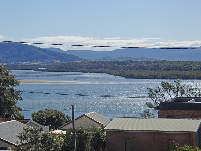 68 Orama Crescent, Orient Point NSW 2540