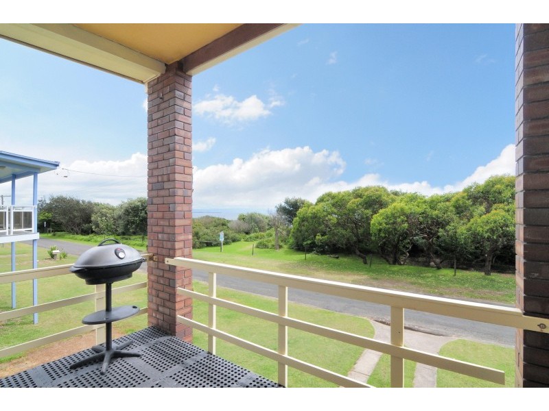 26 Warrain Crescent, Currarong NSW 2540