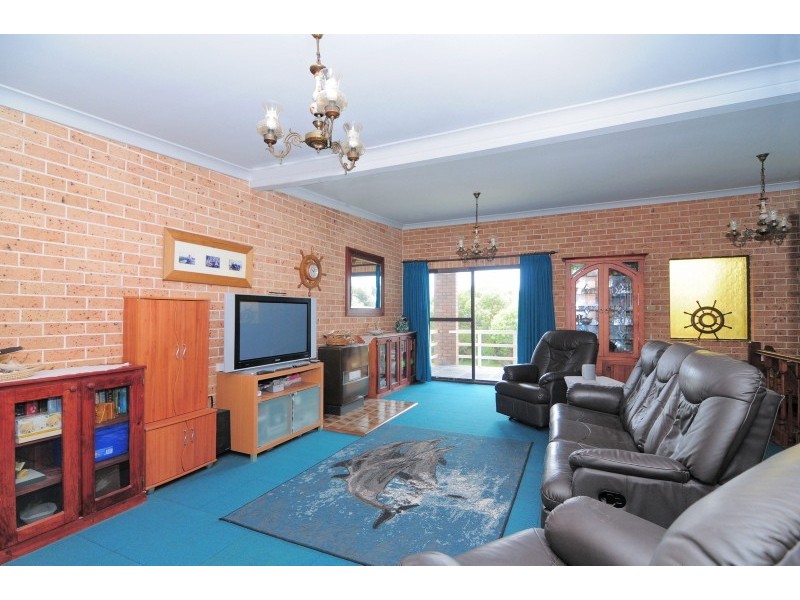 26 Warrain Crescent, Currarong NSW 2540