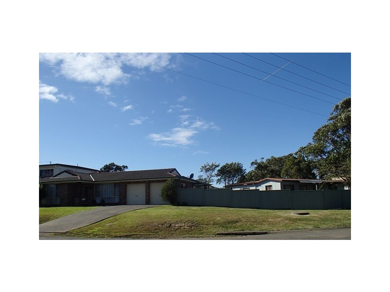 104 Addison Road, Culburra Beach NSW 2540