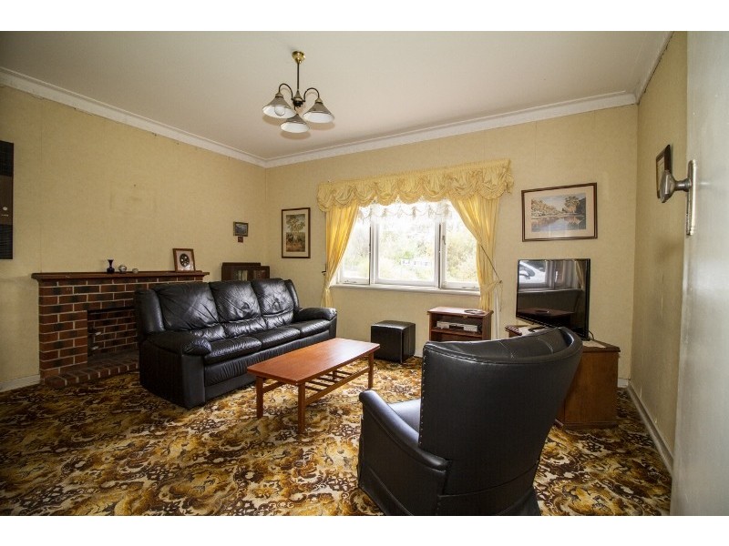 21 Approach Rd, Boya WA 6056