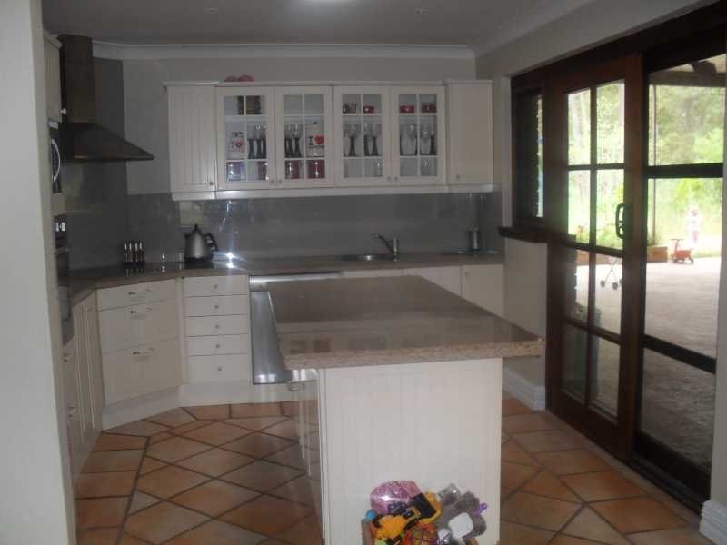 21 Swan Rd, Mahogany Creek WA 6072