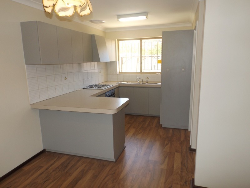 3/7 Park Rd, Midvale WA 6056