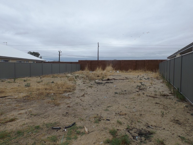 148 Bernborough Ave, Caversham WA 6055