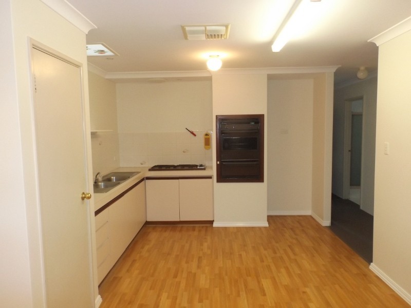 14-4 Muriel St, Midland WA 6056