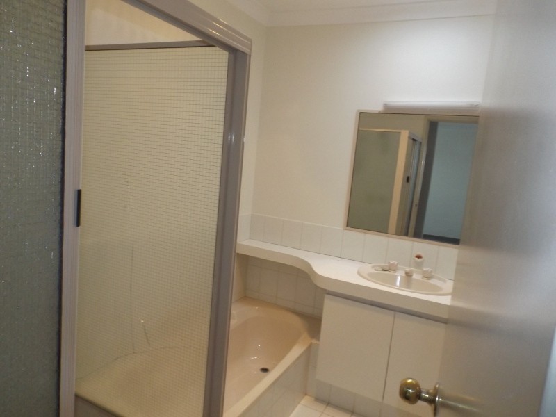 14-4 Muriel St, Midland WA 6056