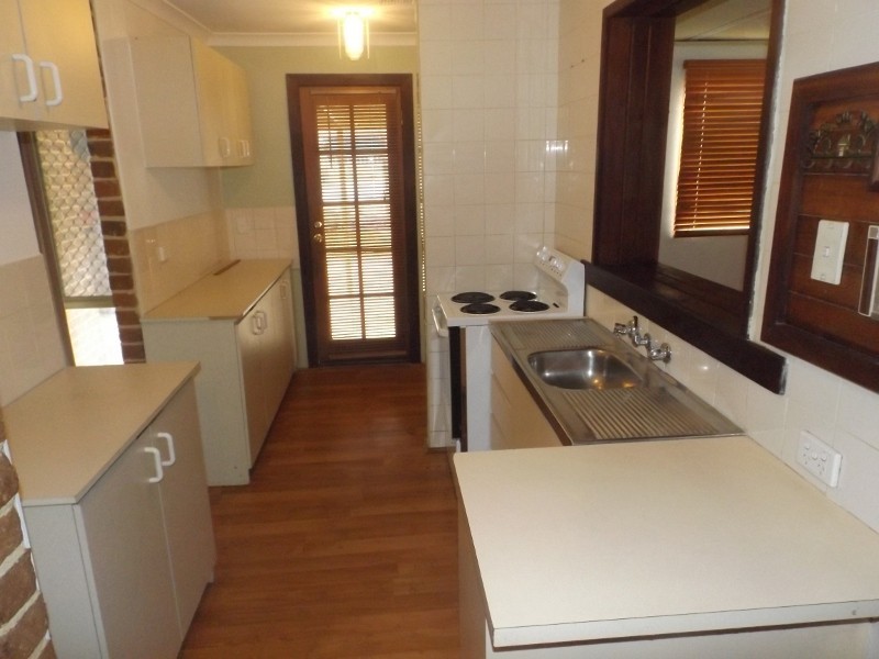 1235 Katherine St, Helena Valley WA 6056