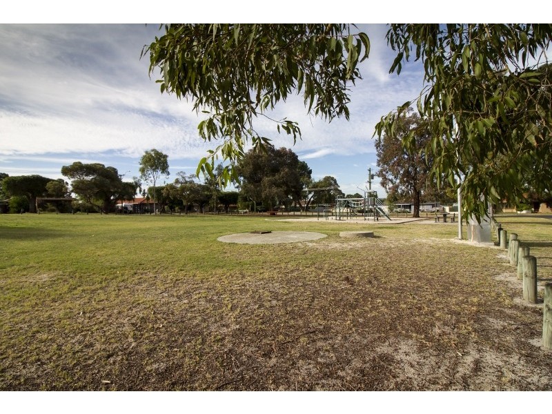 7 Hagart Way, Lockridge WA 6054