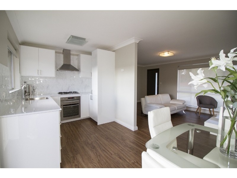 45 Wright Cres, Bayswater WA 6053