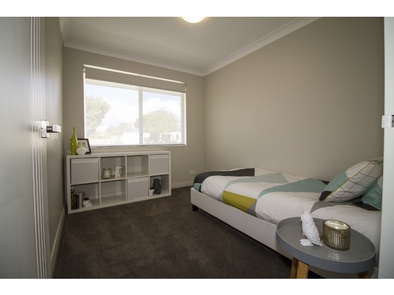 45 Wright Cres, Bayswater WA 6053