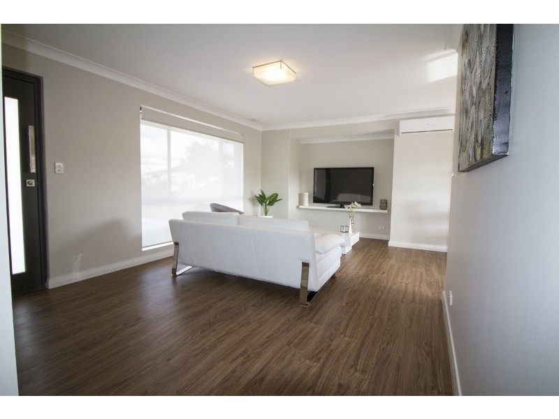 45 Wright Cres, Bayswater WA 6053