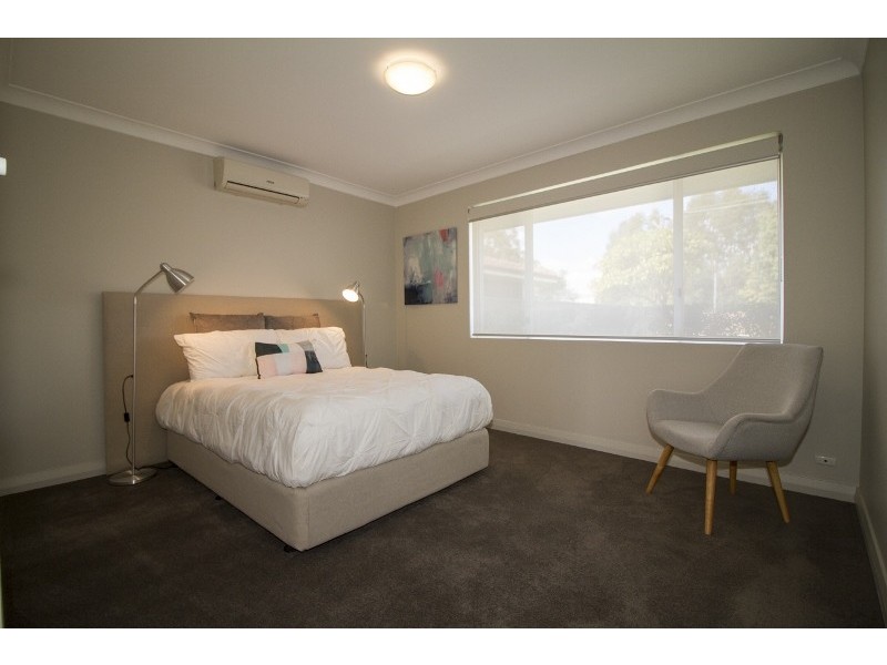 45 Wright Cres, Bayswater WA 6053