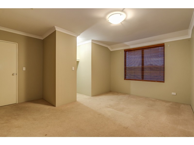 16 Upwood Circle, High Wycombe WA 6057