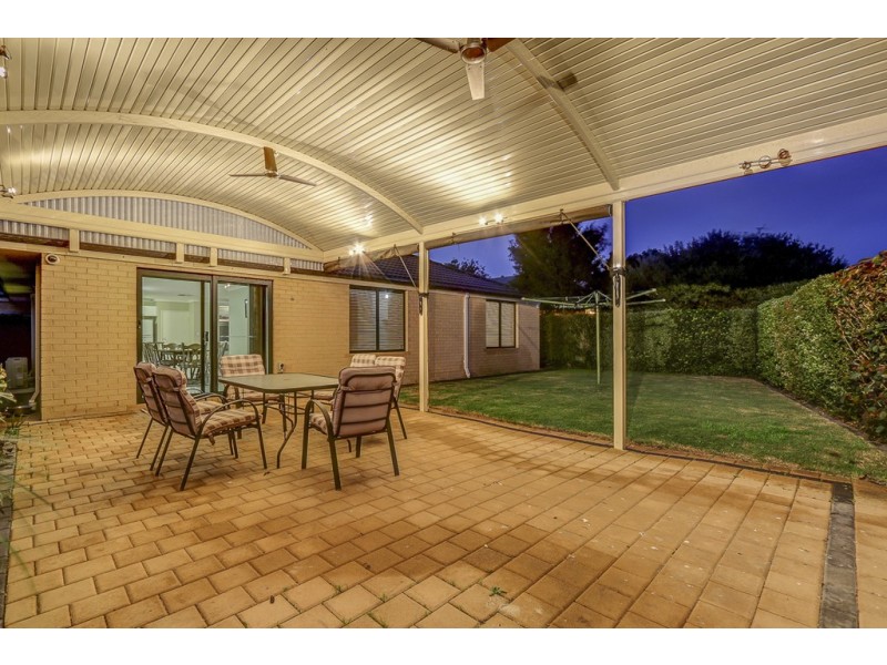 16 Upwood Circle, High Wycombe WA 6057