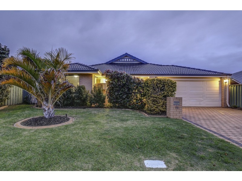 16 Upwood Circle, High Wycombe WA 6057