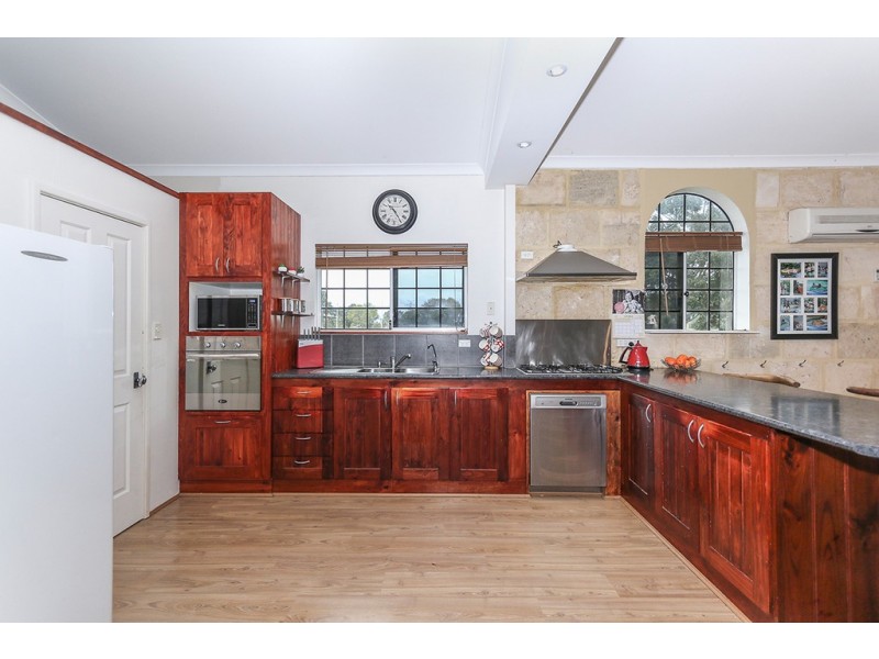 62 James Road, Middle Swan WA 6056