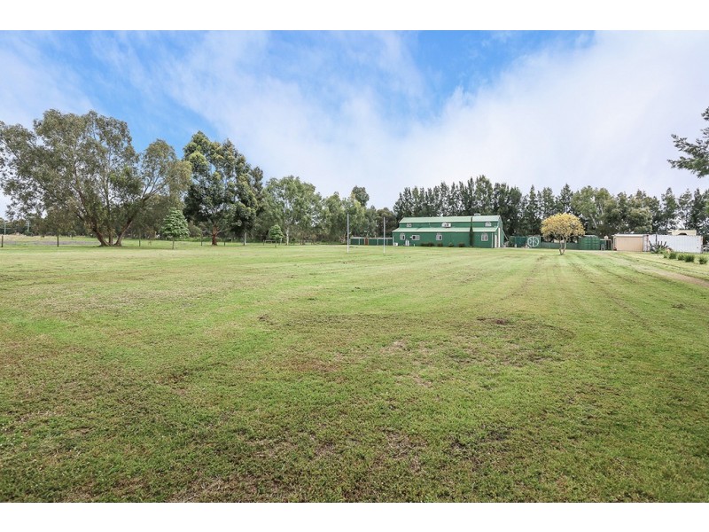 62 James Road, Middle Swan WA 6056