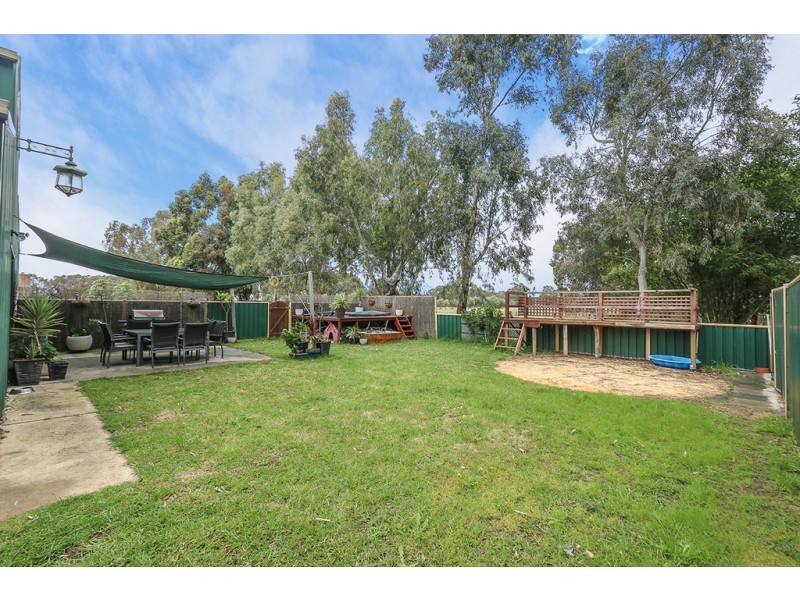 62 James Road, Middle Swan WA 6056
