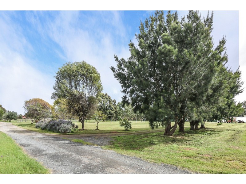 62 James Road, Middle Swan WA 6056