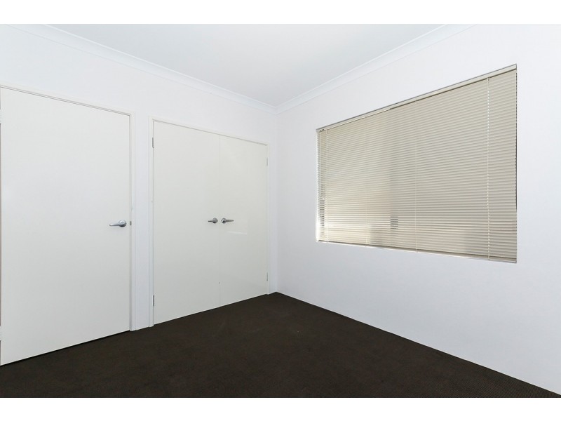 16 Holywell Street, Middle Swan WA 6056