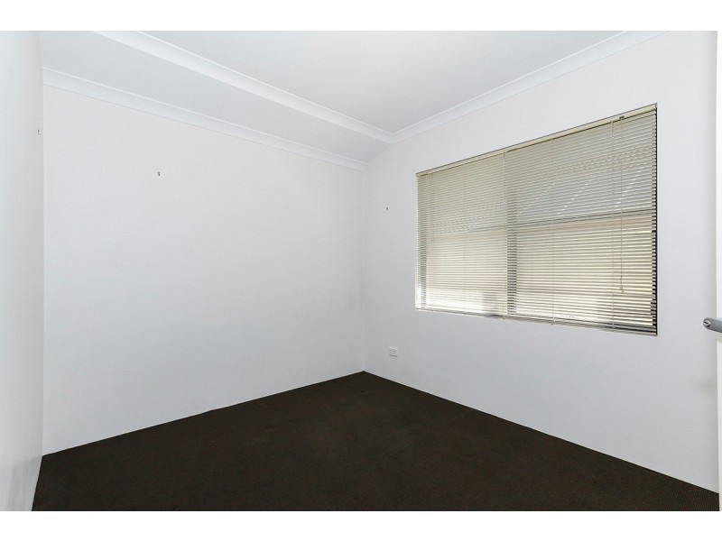 16 Holywell Street, Middle Swan WA 6056