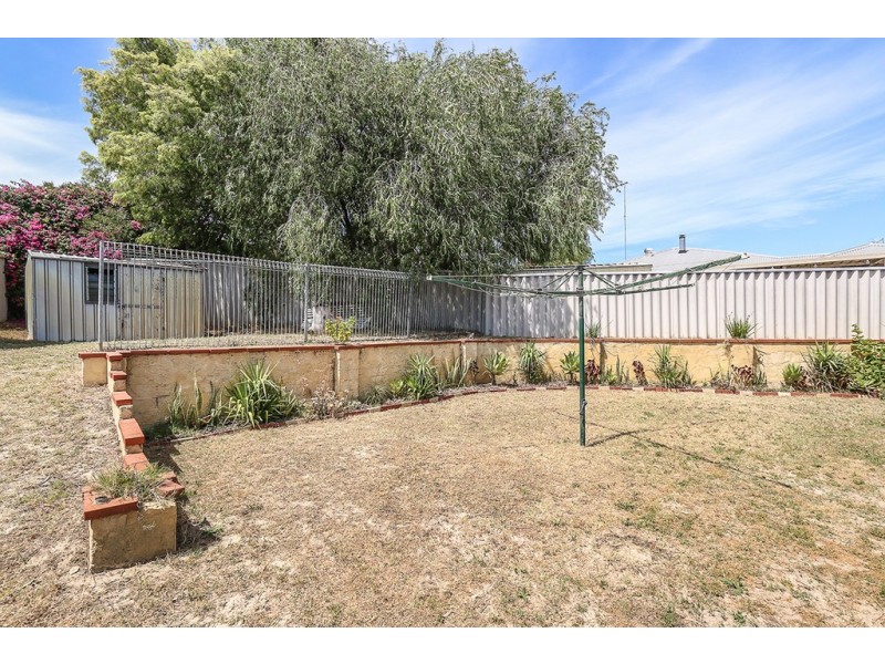 14 Nandup Retreat, Swan View WA 6056