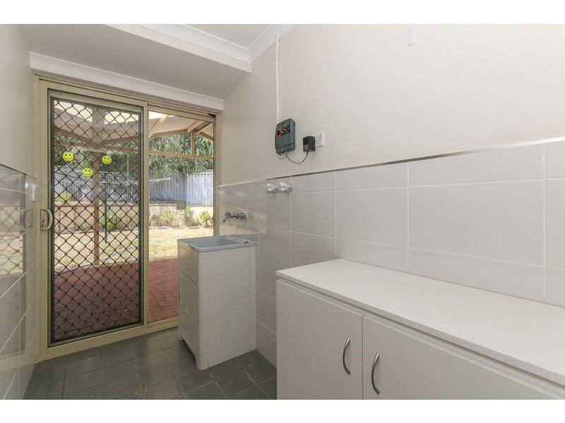 14 Nandup Retreat, Swan View WA 6056