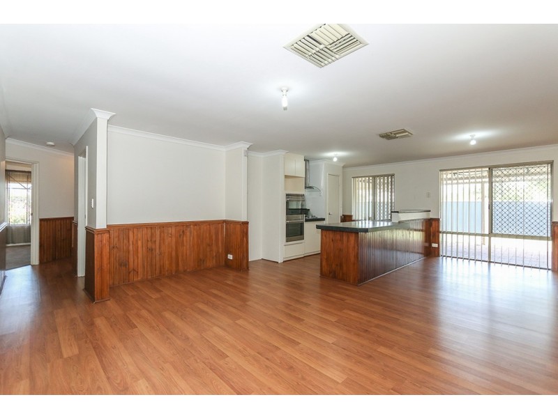 14 Nandup Retreat, Swan View WA 6056