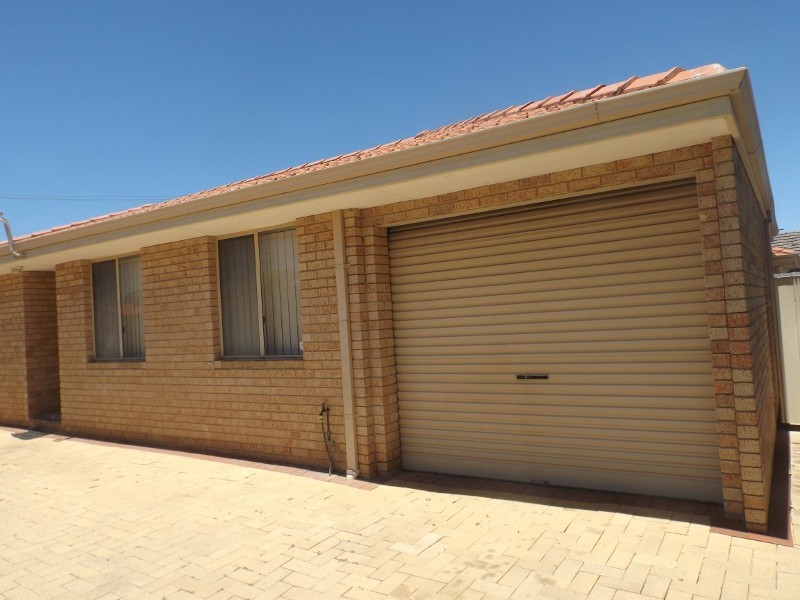1B Muriel St, Midland WA 6056