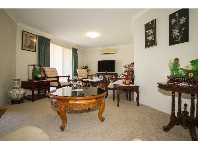 16 Damascus Drive, Greenmount WA 6056