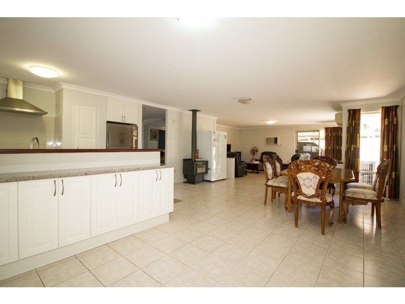 16 Damascus Drive, Greenmount WA 6056