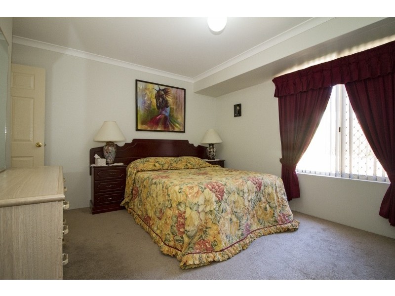 16 Damascus Drive, Greenmount WA 6056