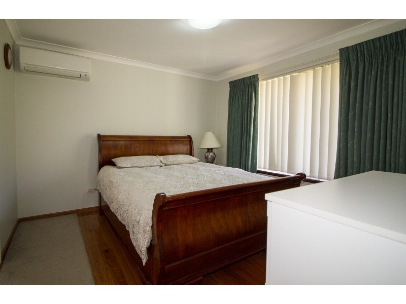 16 Damascus Drive, Greenmount WA 6056