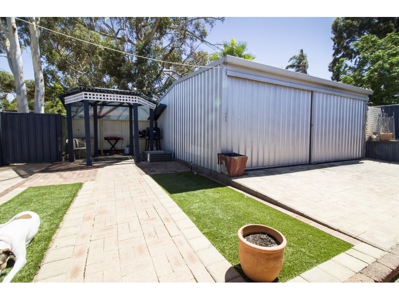 17 Hurlston, Koondoola WA 6064
