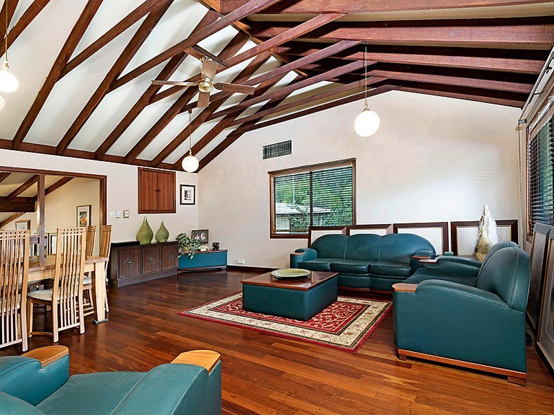 4 Montrose Avenue, Darlington WA 6070