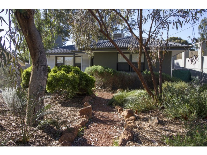 23 Mudalla Way, Koongamia WA 6056