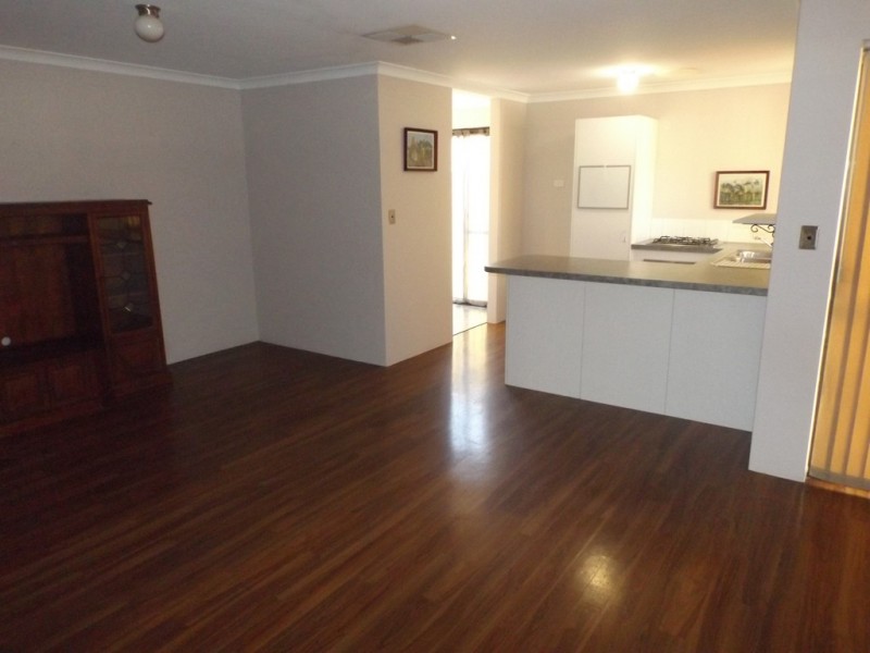 2/36 Loton Ave, Midland WA 6056