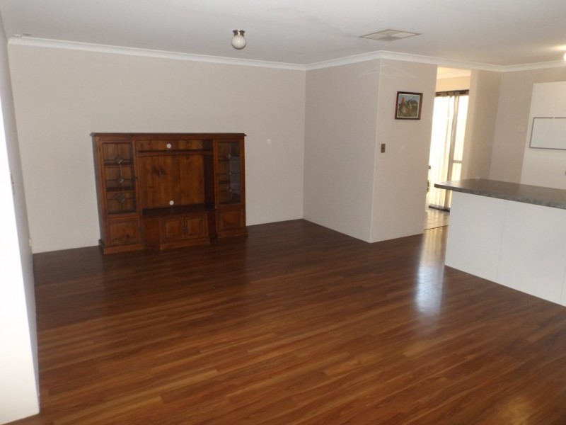 2/36 Loton Ave, Midland WA 6056