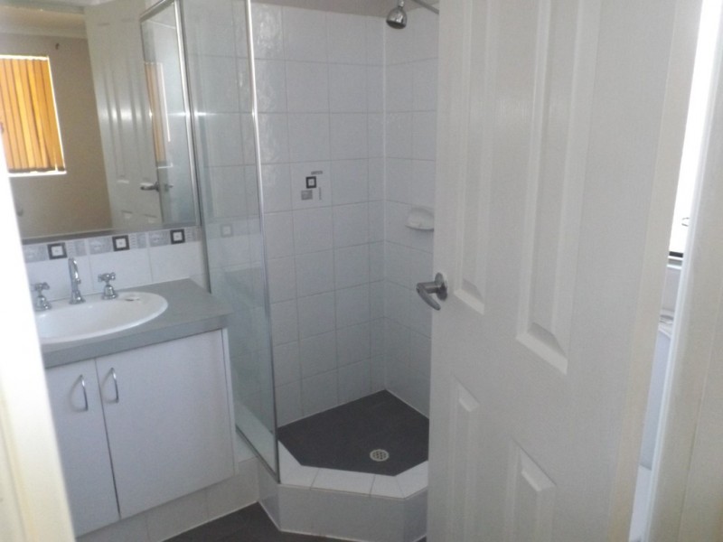 2/36 Loton Ave, Midland WA 6056