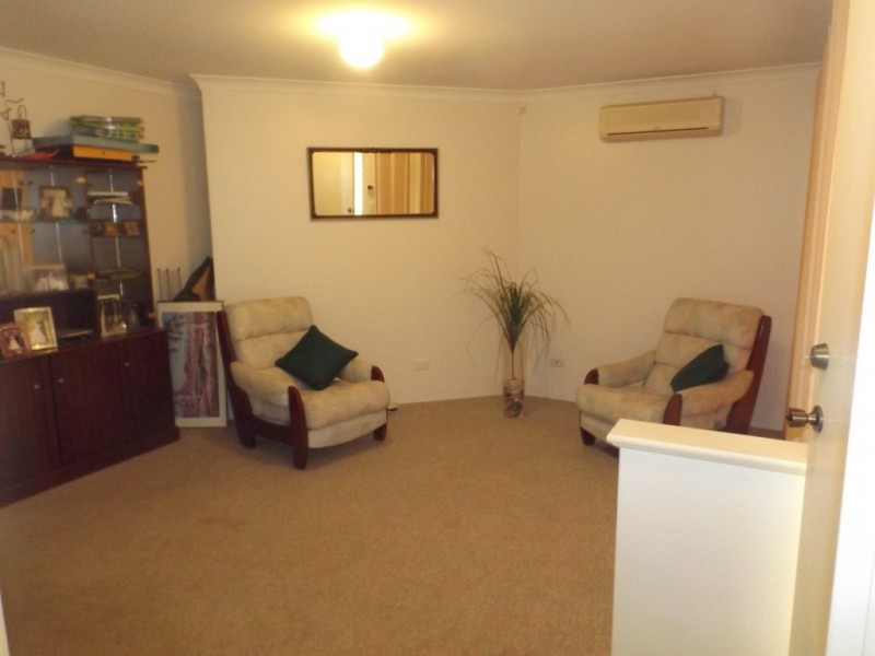 74 Stratton Boulevarde, Stratton WA 6056