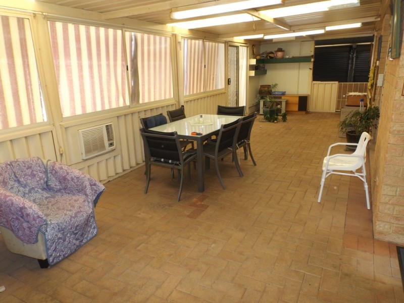 74 Stratton Boulevarde, Stratton WA 6056