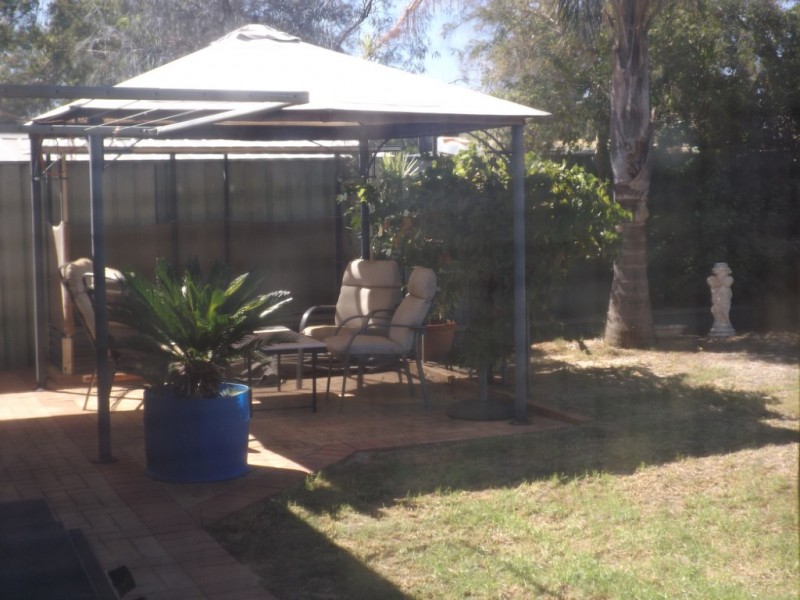 74 Stratton Boulevarde, Stratton WA 6056