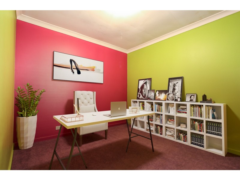 6 Amherst Road, Swan View WA 6056