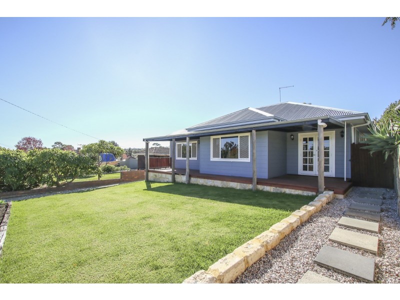 6 Amherst Road, Swan View WA 6056