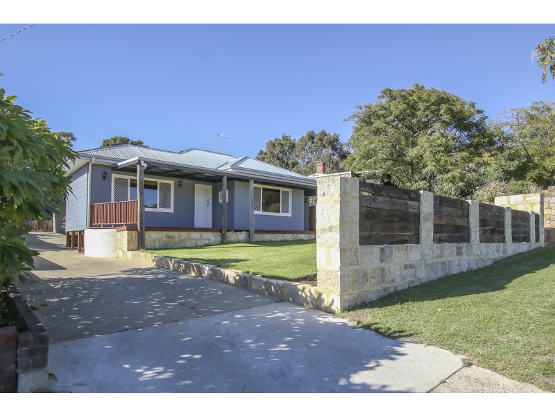 6 Amherst Road, Swan View WA 6056