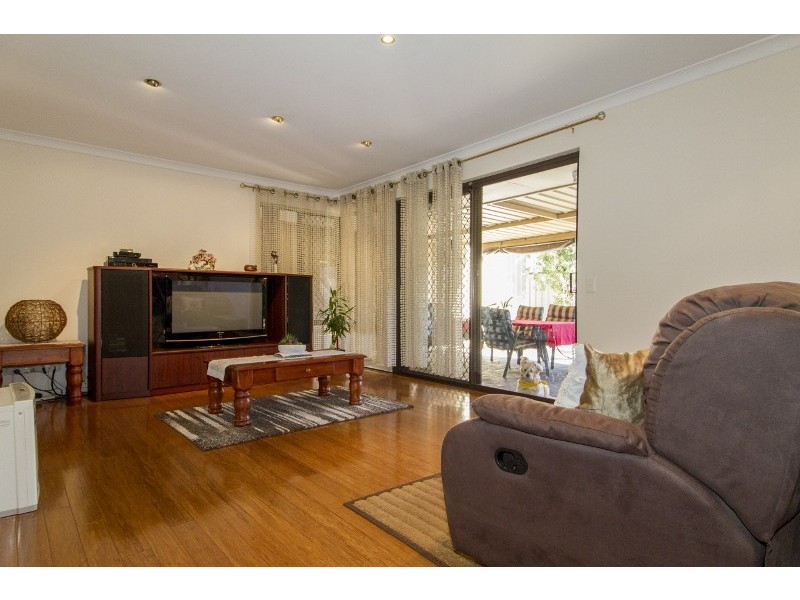 10 Summit Grove, Swan View WA 6056