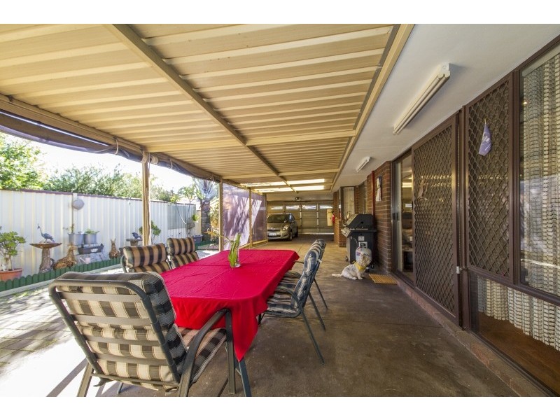 10 Summit Grove, Swan View WA 6056